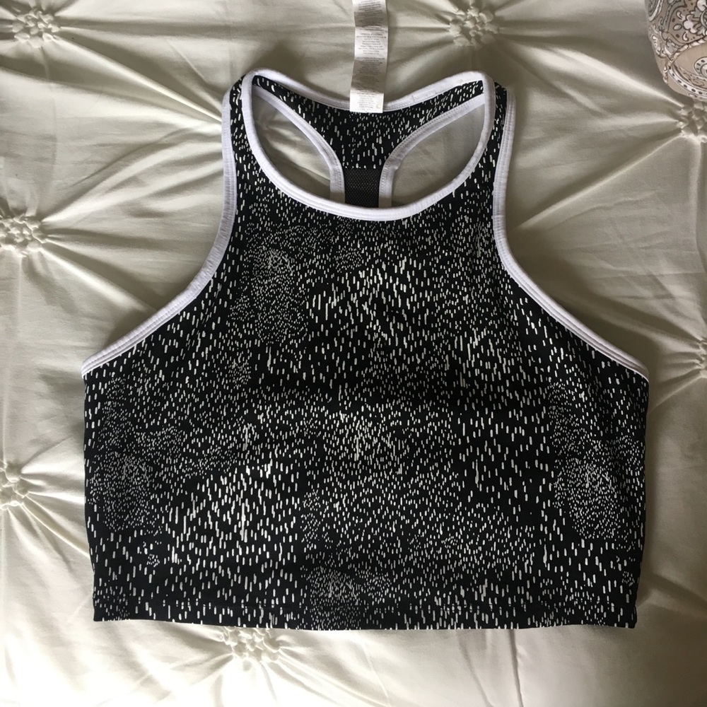 Fabletics Clara Black White Midi Sports Bra